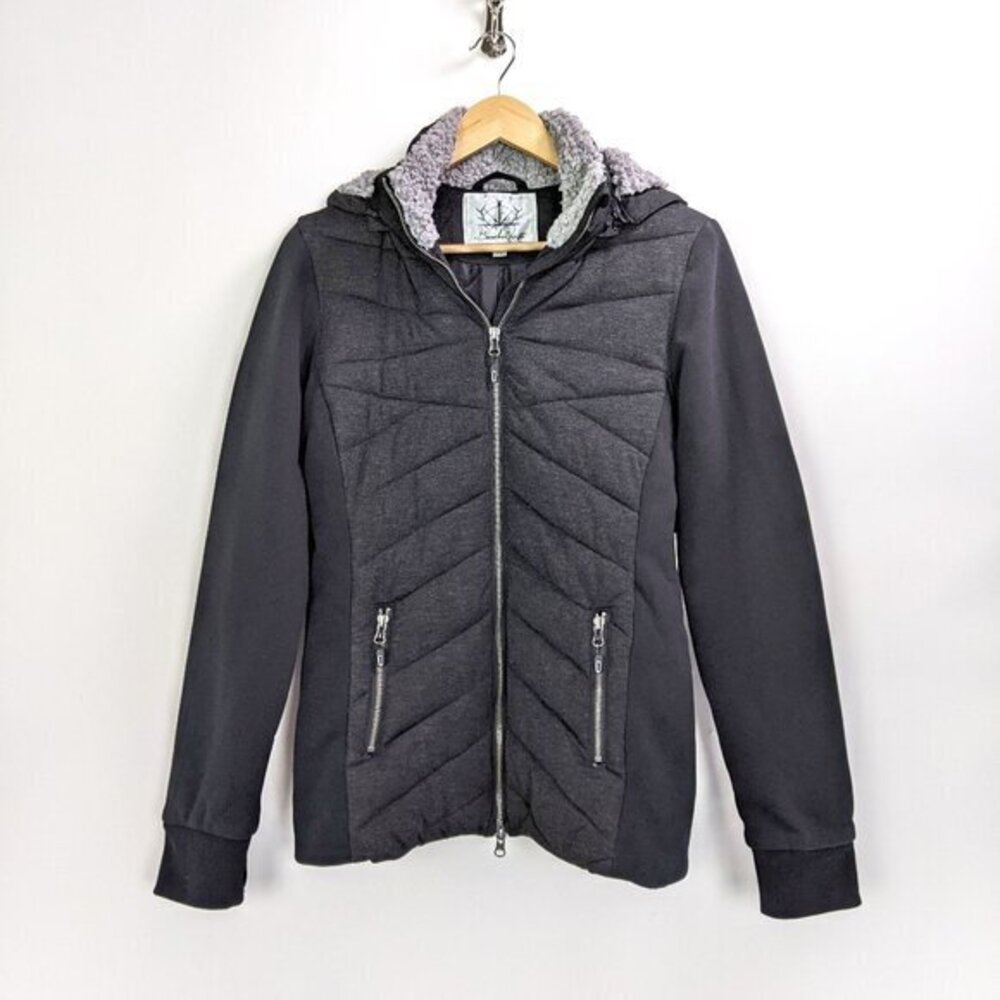 Boundless North Size XS Womens Faux Shearling Hooded Quilted Storm Coat
